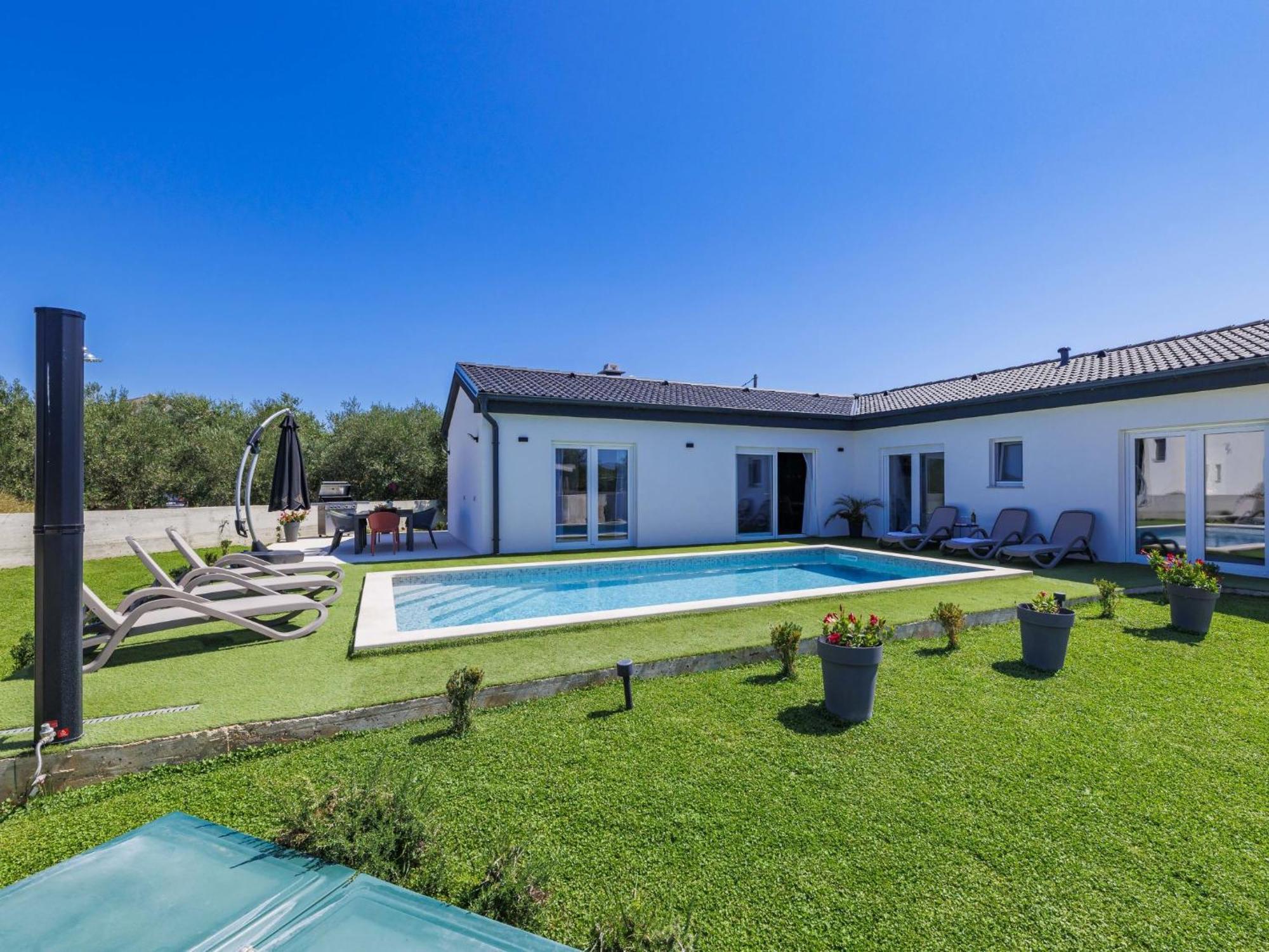 Cordis By Interhome Pula